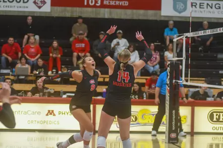 Braya LaPlant sets Ella Thompson vs. Adelphi 9-11-25