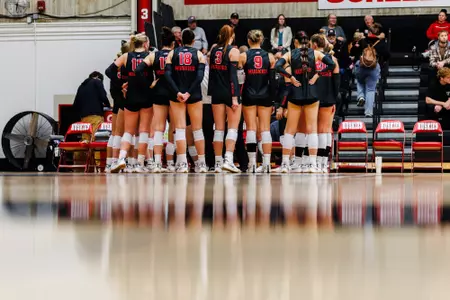 team huddle vs. Southwest Minnesota State NSICTQF 11-18-25