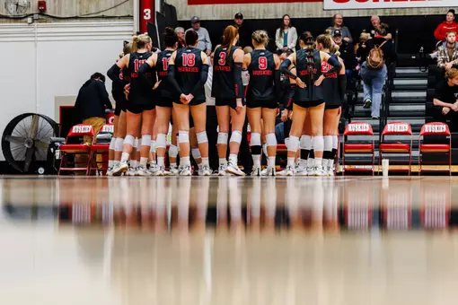 team huddle vs. Southwest Minnesota State NSICTQF 11-18-25