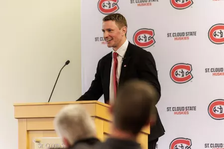 Nick Oliver Presser