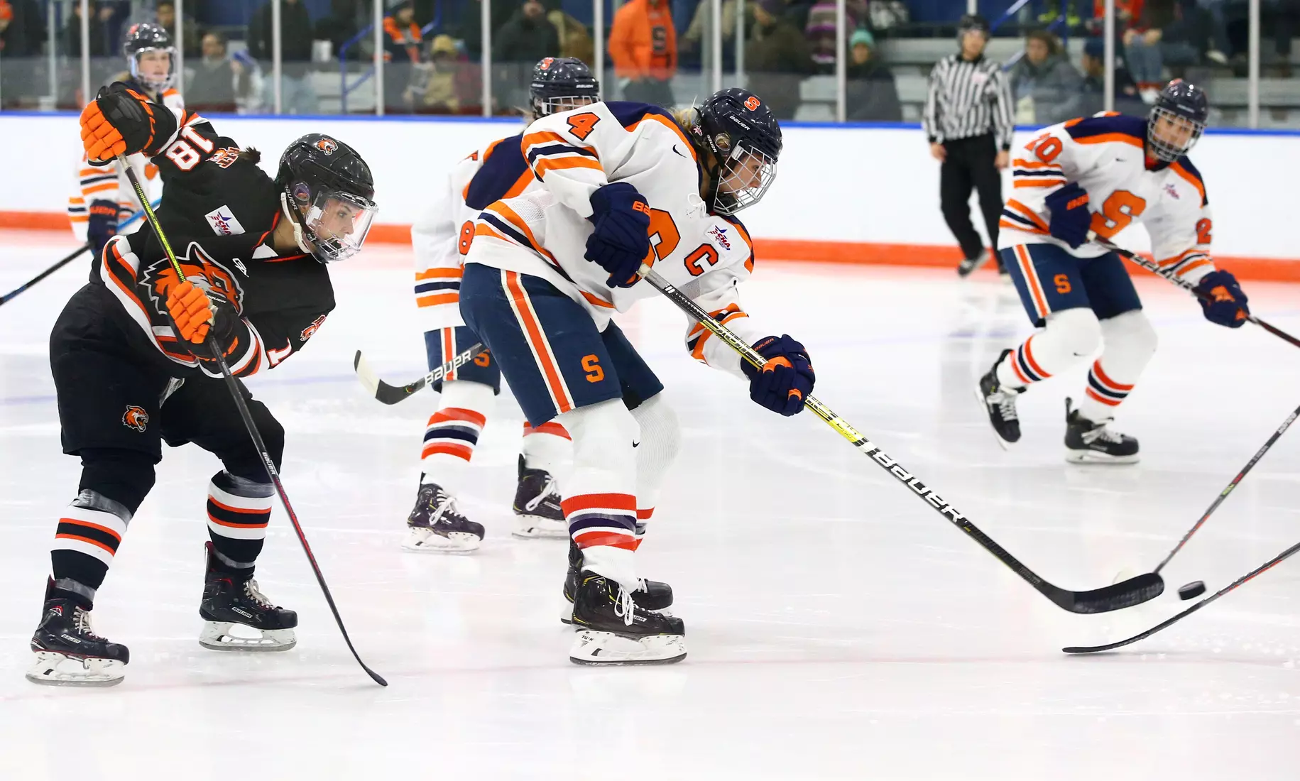 Lindsay Eastwood shoots.