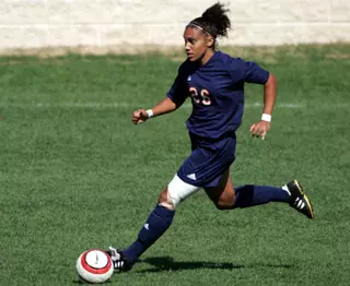 Women’s Soccer Defeats Cornell, 3-1 Image