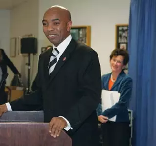 Syracuse University names new director of athletics: USC Senior Associate Athletic Director Dr. Daryl J. Gross Image