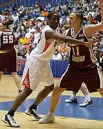 Notre Dame Leads Syracuse, 26-14, at Halftime of Regular-Season Finale Image