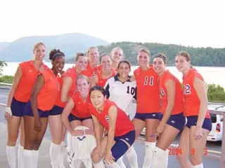 Volleyball Stays Undefeated With Win Against Fairleigh Dickinson Image