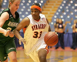 Riley Hits Game-Winner in SU's Second Straight Victory Image