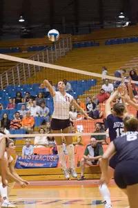 Volleyball Takes Eighth-Straight With 3-0 Win Against Rutgers Image