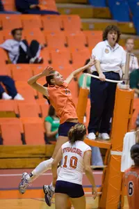 Volleyball Loses To Pittsburgh, 3-0 Image