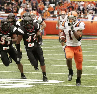 #6/7 Notre Dame Defeats the Orange, 34-10 Image