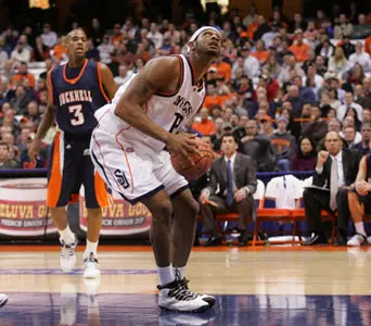 Siena Travels I-90 to Face Orange on Nov. 25 Image