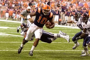 #17/18 Louisville Holds Off Orange, 41-17 Image