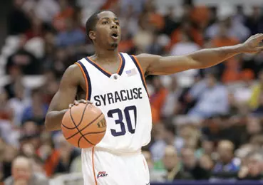 Men's Basketball Beats Manhattan in Overtime, 87-82 Image