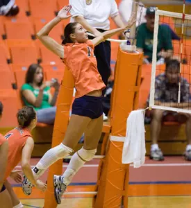 Volleyball Beats Seton Hall, 3-1, On Senior Day Image
