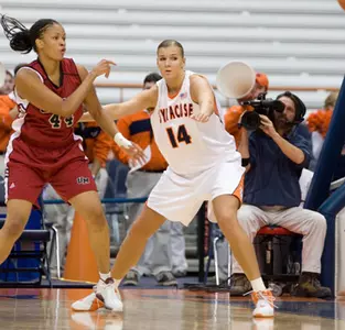 Sipaviciute's 22-Point Effort Not Enough As SU Loses To Villanova, 72-55 Image