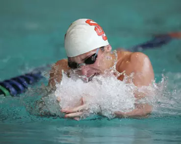 Swimming and Diving to Compete in Nutmeg Invitational Image