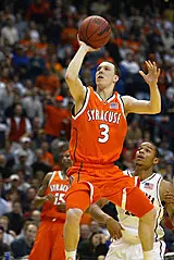 Late Rally Lifts Men's Basketball to Win Against Notre Dame in Front of Record Crowd Image
