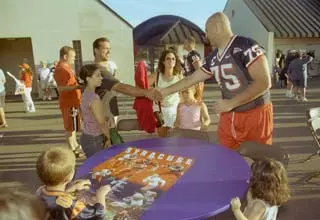 Orange FanFest Extravaganza Set For August 22 Image