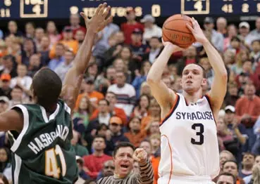 #12/10 Pittsburgh Sinks #25/24 Syracuse, 80-67 Image