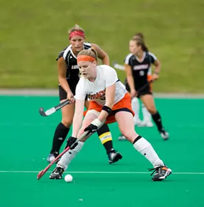Meg Ryan’s Two Goals Propel Field Hockey to 4-3 Victory Image