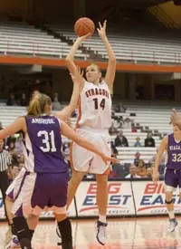 Orange Resumes BIG EAST Play on Wednesday at #18/20 Marquette Image