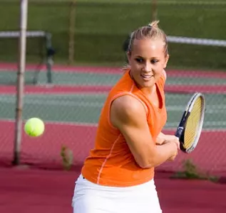 SU Sweeps Colgate in Women's Tennis Image