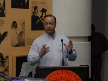 White and Earley On Orange Pulse Tonight Image