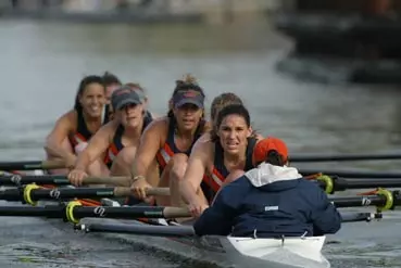 Women’s Rowing Scrimmages Buffalo Image