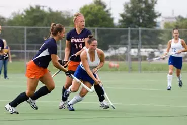 Field Hockey Wins BIG EAST Opener Against Rutgers, 3-2 Image