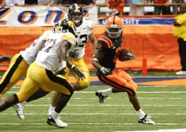 Syracuse Defeats Illinois, 31-21 Image