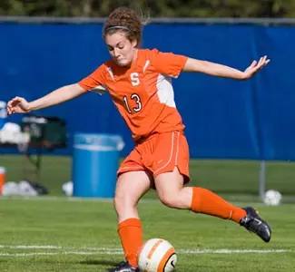 Women's Soccer Snaps Losing Streak Image