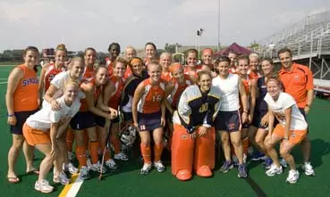 Syracuse Athletics and Field Hockey Thank Fans for Support Image