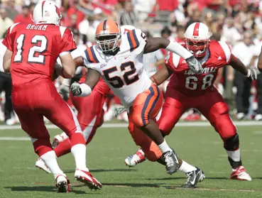 McClain Named Mid-Season Candidate For Ted Hendricks Award Image