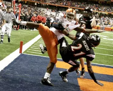 Record-Setting Performances Abound In 2007 Orange Football Season Finale Image