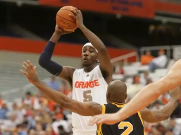 Outside Attack Sparks Villanova Pass the Orange in Second Half, 82-63 Image