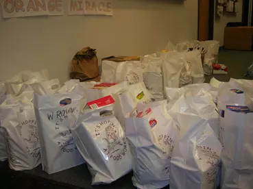Student-Athletes Donate 300 Items To Food Bank Of Central New York Image