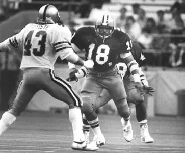 Orange Football Alum Hall Earns Social Justice Award Image