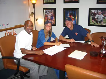 Syracuse Tennis Signs Wickman to National Letter of Intent Image