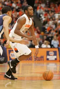 No. 25/21 Villanova Outlasts SU, 81-71 Image