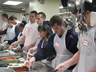 Men's Lacrosse Team Helps Make Meals on Wheels Program a Success Image