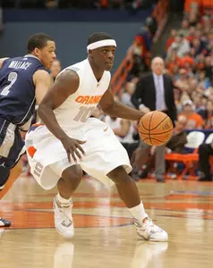 Flynn Scores 28 in Orange Loss to Pittsburgh Image