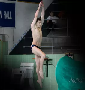 Orange Spotlight - February 4, 2008 Image