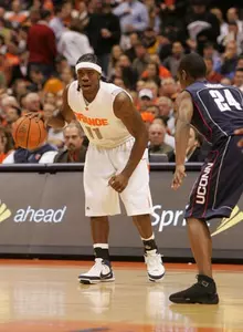 Connecticut Edges Syracuse, 63-61, in BIG EAST Thriller at the Carrier Dome Image