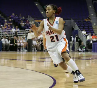 Morrow Helps SU Escape Olean With 69-68 victory Image