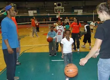 SU Student-Athletes Challenge Youth to be Active Image