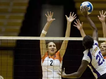 Syracuse Volleyball Opens 2008 Campaign at Clemson Image