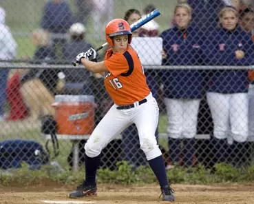 Softball Returns Home Undefeated After Fall Classic Image