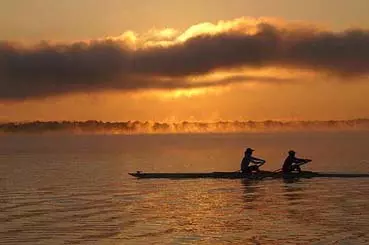 Women’s Rowing Begins Practice Image