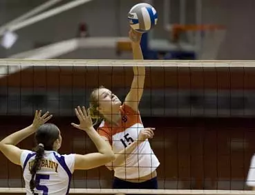 Syracuse Volleyball Back on the Road at Delaware Invitational Image