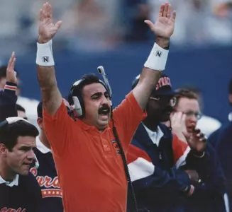 Bob Casullo celebrates a Syracuse touchdown.