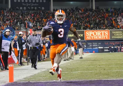 Delone Carter scores against Kansas State